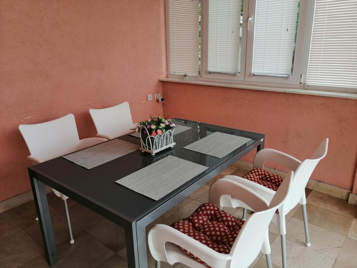 Apartman Mira Zaboric Εξωτερικό φωτογραφία