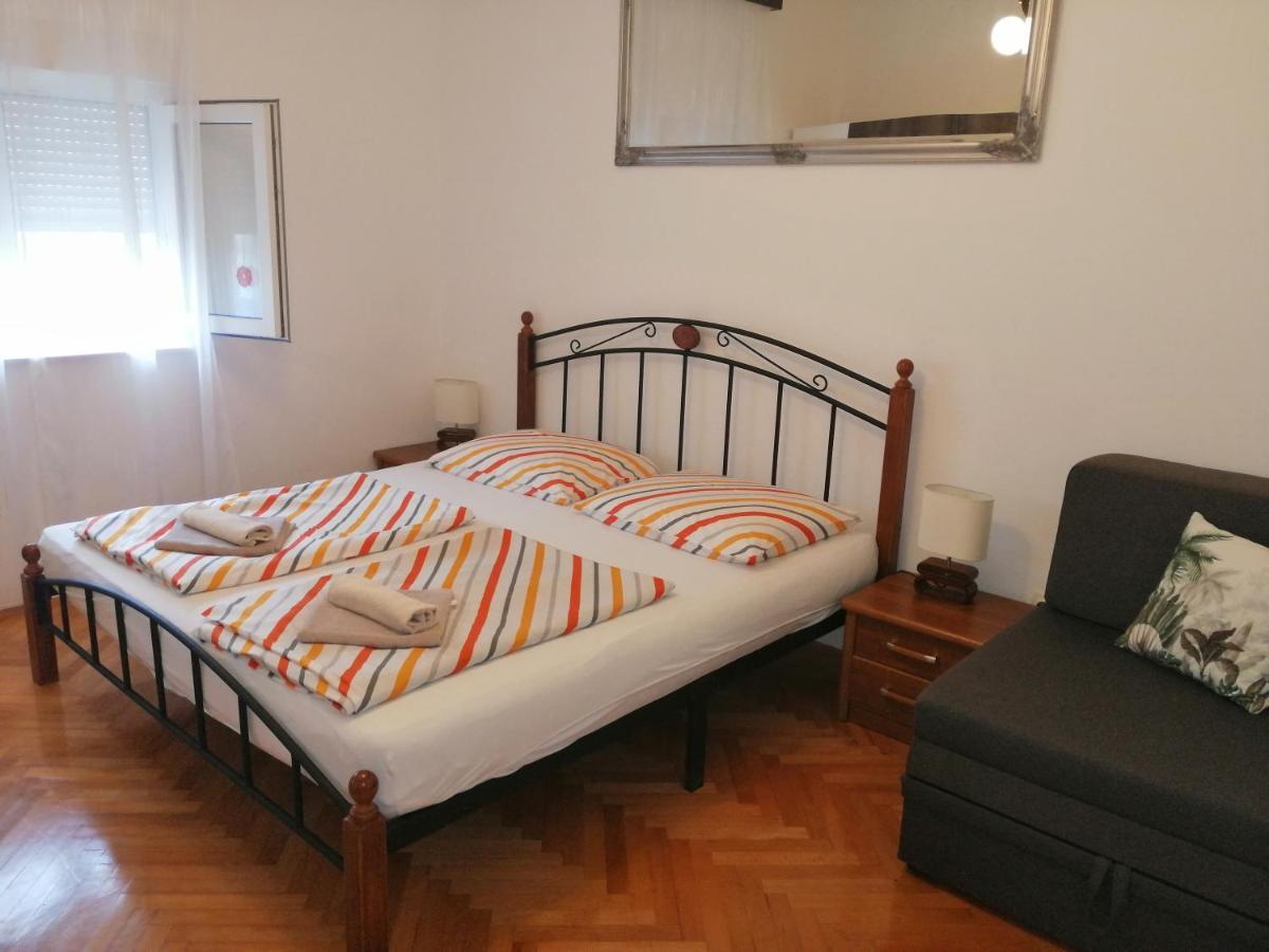 Apartman Mira Zaboric Εξωτερικό φωτογραφία